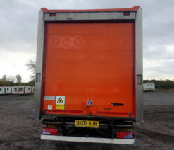 man tgl ridgid box truck with tail lift 4x2 2009 211102 e