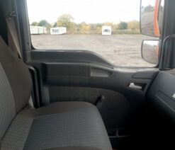man tgl ridgid box truck with tail lift 4x2 2009 211102 o