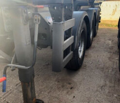 SDC Sliding Skelly Skeletal Trailer Tri Axle 2015