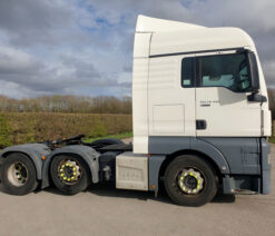 man tgx 26.440 tractor unit 6x2 auto 2016 240310