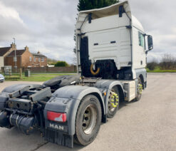 man tgx 26.440 tractor unit 6x2 auto 2016 240310