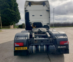 man tgx 26.440 tractor unit 6x2 auto 2016 240310