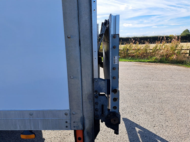 man tgl 7.190 box 4x2 auto 2019 240904