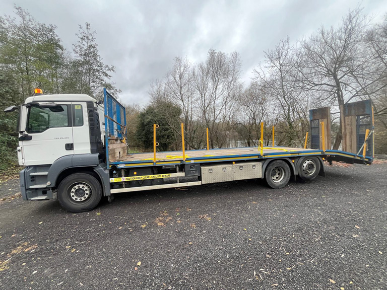 man tgs 320.26 low loader beavertail recovery truck rigid 6x2 auto 2018 241201