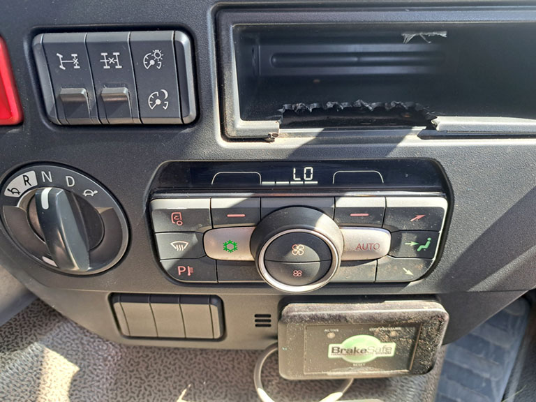 daf cf 530 tractor unit 6x4 auto 2019 250502