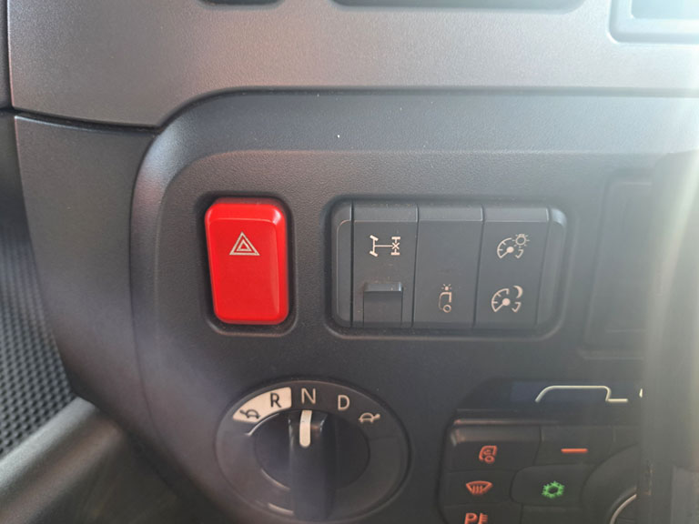 daf cf 480 ftr twin line hydraulics tag axle tractor unit 6x2 auto 2019 251001