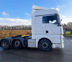 man tgx 26.460 tractor unit 6x2 auto 2019 260102
