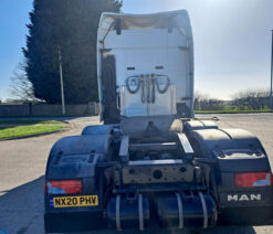 man tgx 26.470 tractor unit 6x2 auto 2020 260302