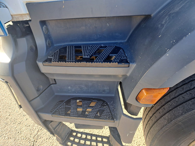 mercedes arocs 2630 tipper 6x4 auto 2019 260301