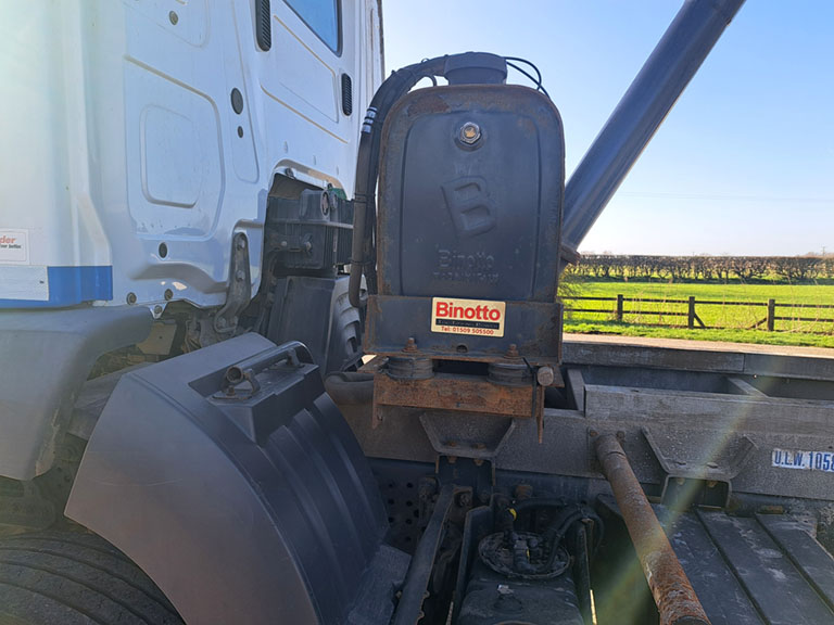 mercedes arocs 2630 tipper 6x4 auto 2019 260301