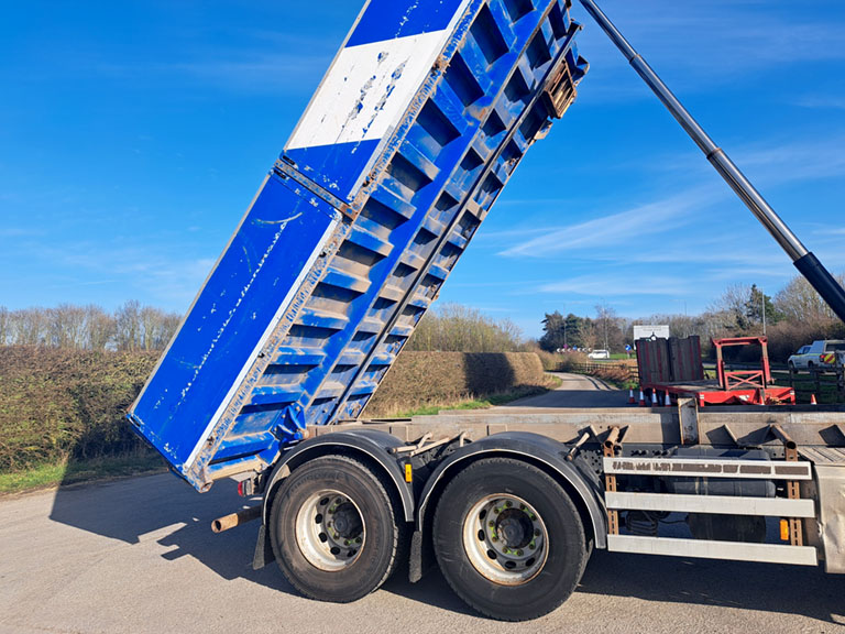 mercedes arocs 2630 tipper 6x4 auto 2019 260301