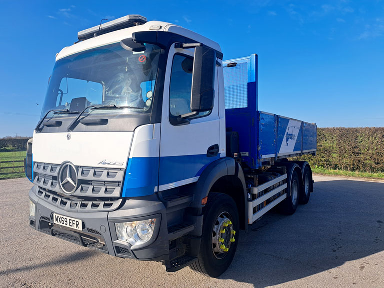 mercedes arocs 2630 tipper 6x4 auto 2019 260301