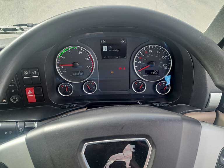 man tgx 26.500 tractor unit 6x2 auto 2019 260401
