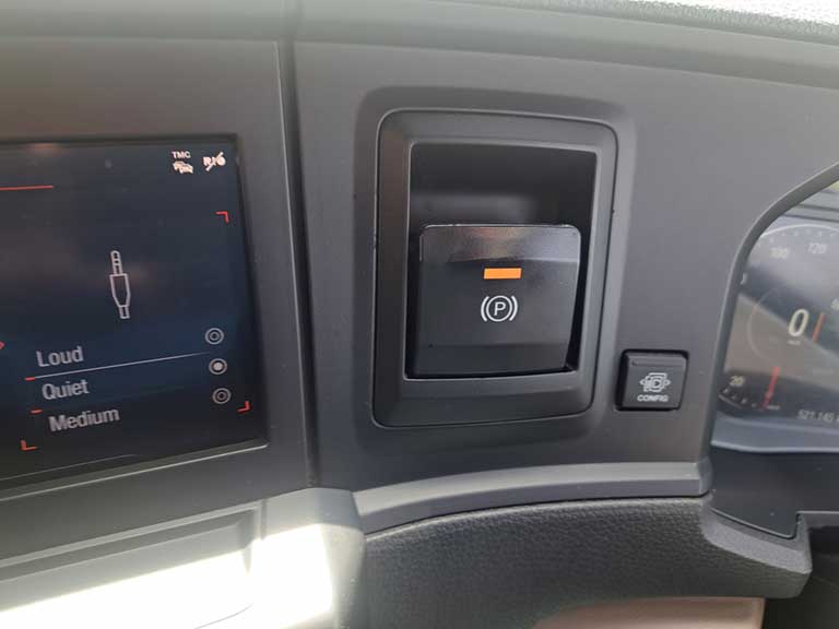 man tgx 26.470 tractor unit 6x2 auto 2020 260603