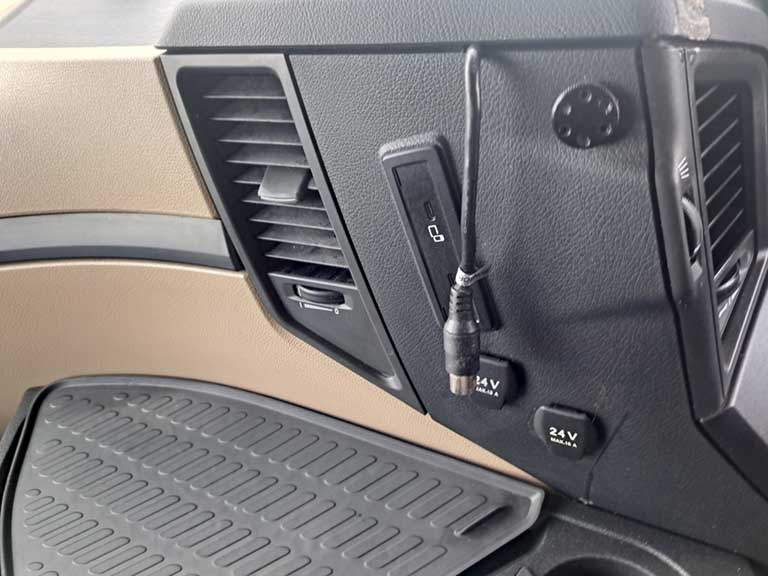 mercedes actros 2545 big space tractor unit 6x2 auto 2021 260602