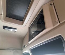 mercedes actros 2545 big space tractor unit 6x2 auto 2021 260602