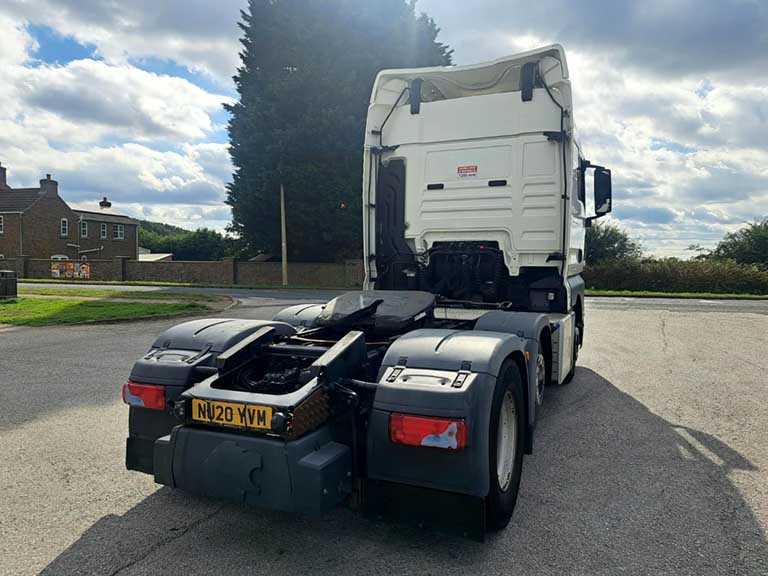 man tgx 26.470 tractor unit 6x2 auto 2020 260902
